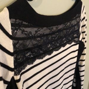 Hannah Striped Blouse with 3/4 Sleeve and Black Lace detail